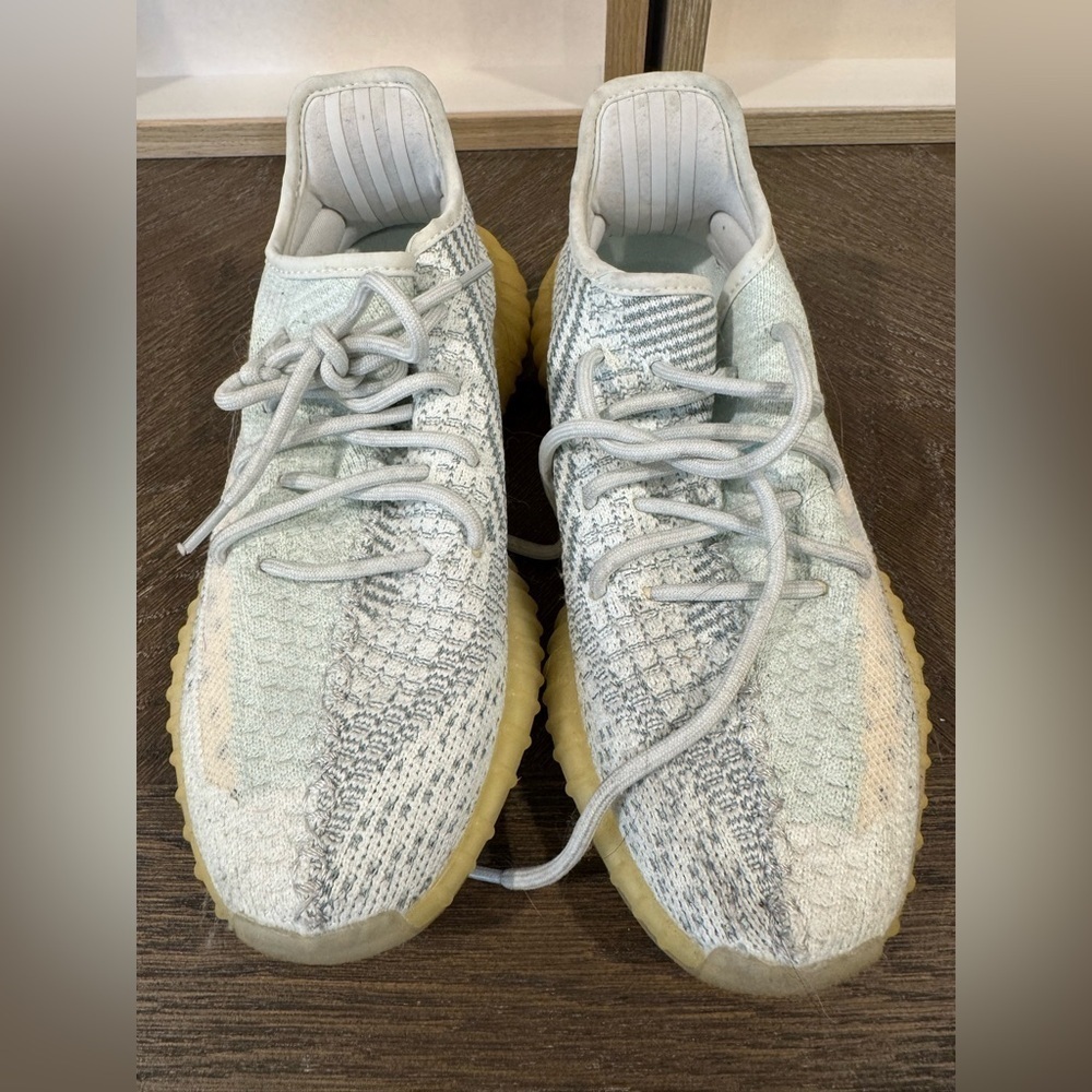 Adidas Yeezy Boost 350 V2 in the Cloud White colorway. Men 6.5